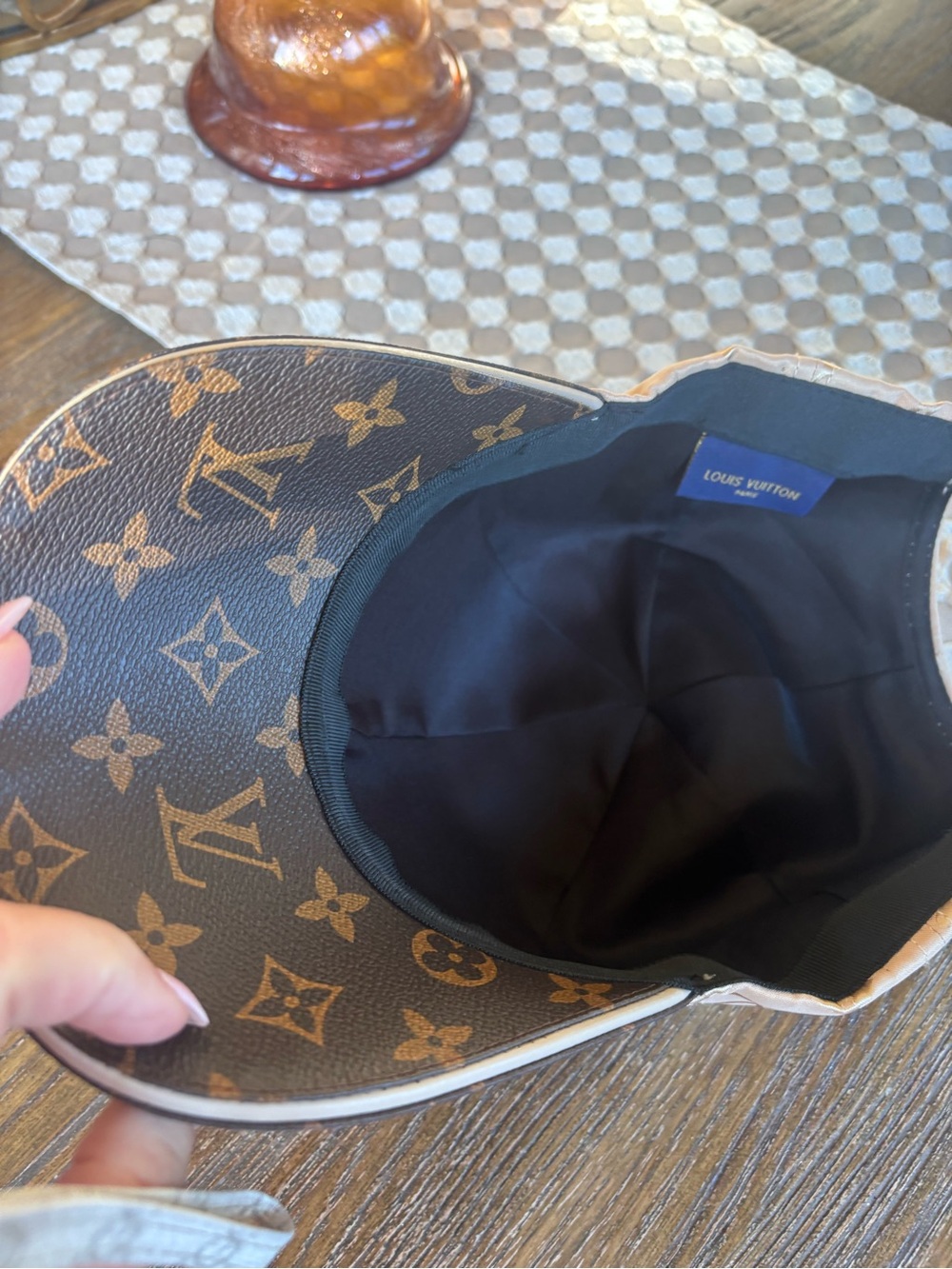 Fashion LV Two-Tone Monogram Cap - Beige & Brown with Louis Vuitton Dustbag - Picture 5 of 8